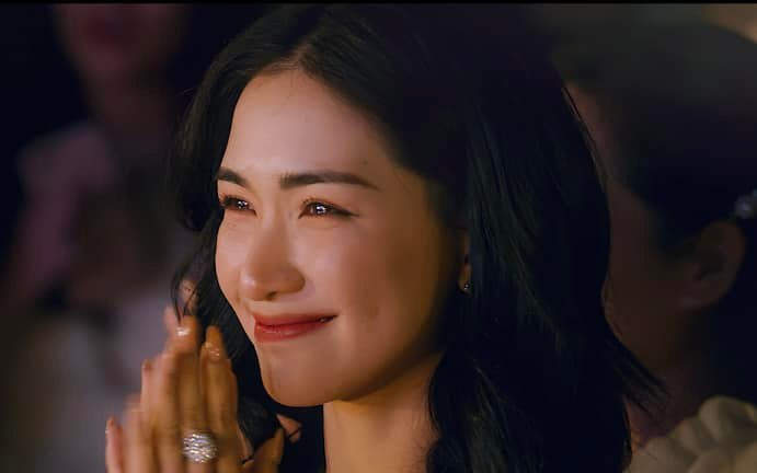 Nửa đêm, Hoà Minzy bất ngờ cầu xin khán giả xoá clip nhạy cảm, chuyện gì đây? Ảnh 2