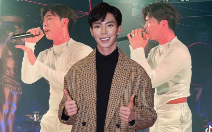 Erik xuất hiện với màu da đỏ như tôm luộc trên sân khấu khiến khán giả xôn xao Ảnh 2