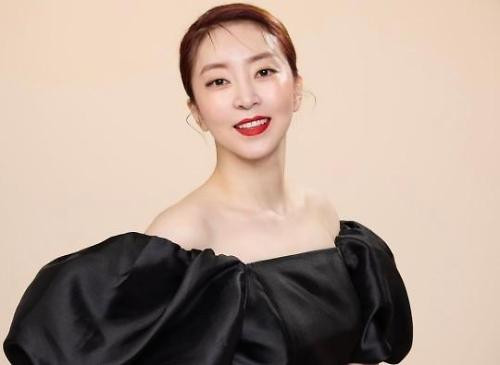 Jung Yoon Jung chính là nữ MC thu hút sự chú ý từ phía khán giả Hàn quốc trong những ngày vừa qua