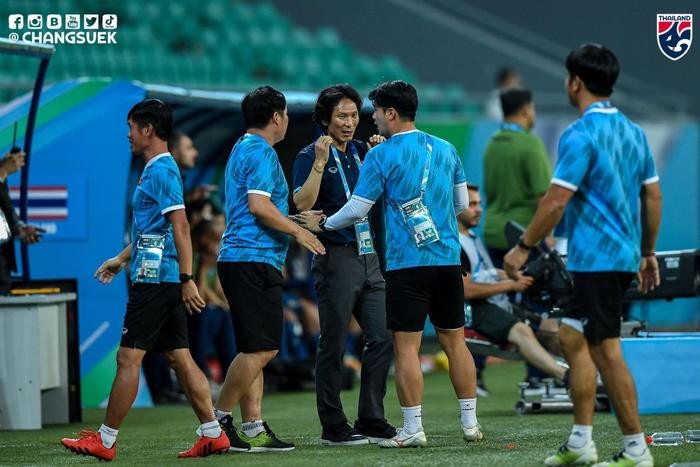  HLV Troussier bị chê kém tài HLV Gong Oh Kyun: 'Xem đội U23 đá chán quá, thua xa năm ngoái' Ảnh 1