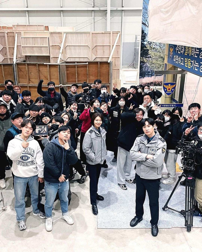 The Glory quá thành công, Song Hye Kyo và loạt sao có cơ hội 'chạy show' không ngừng nghỉ Ảnh 3