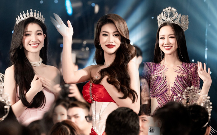 Khi dàn hậu đình đám chụp ảnh kiểu 'hào quang rực rỡ': Thiên Ân, Bảo Ngọc đẳng cấp như minh tinh! Ảnh 2