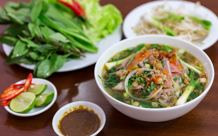 Phở 2 tô - đặc sản nức tiếng của phố núi Gia Lai Ảnh 2