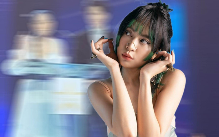 Hoàng Thùy Linh ngẩn người khi xem đàn chị 'công khai' hát See Tình trước mặt Ảnh 2