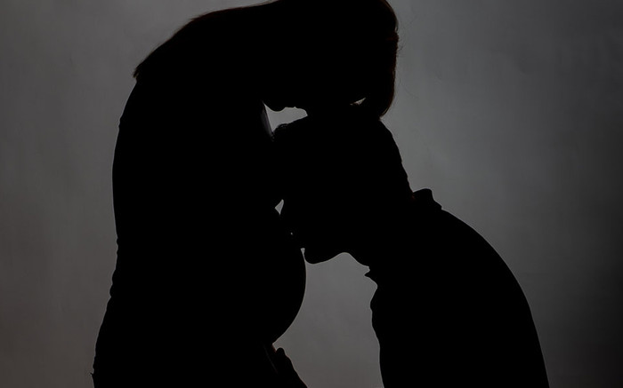 Rộ tin nữ ca sĩ nổi tiếng đang mang thai con của tình trẻ sau ly hôn chồng cũ Ảnh 2