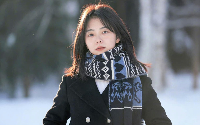 Đàm Tùng Vận khiến khán giả đỏ mặt vì để lộ cảnh nhạy cảm với bạn trai Ảnh 2