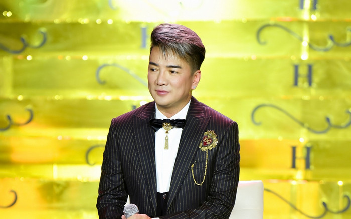 Vừa than thở giấc mơ 'rửa tay gác kiếm' bị châm biếm, Đàm Vĩnh Hưng nhận được hành động ấm lòng từ fan Ảnh 2