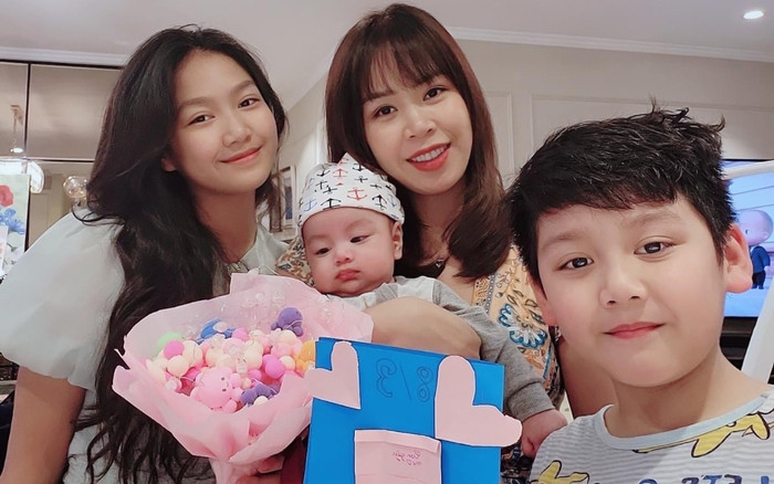 Quý tử nhà Mạnh Trường được nhận xét thần thái y đúc bố, netizen kì vọng nối nghiệp trong tương lai Ảnh 2