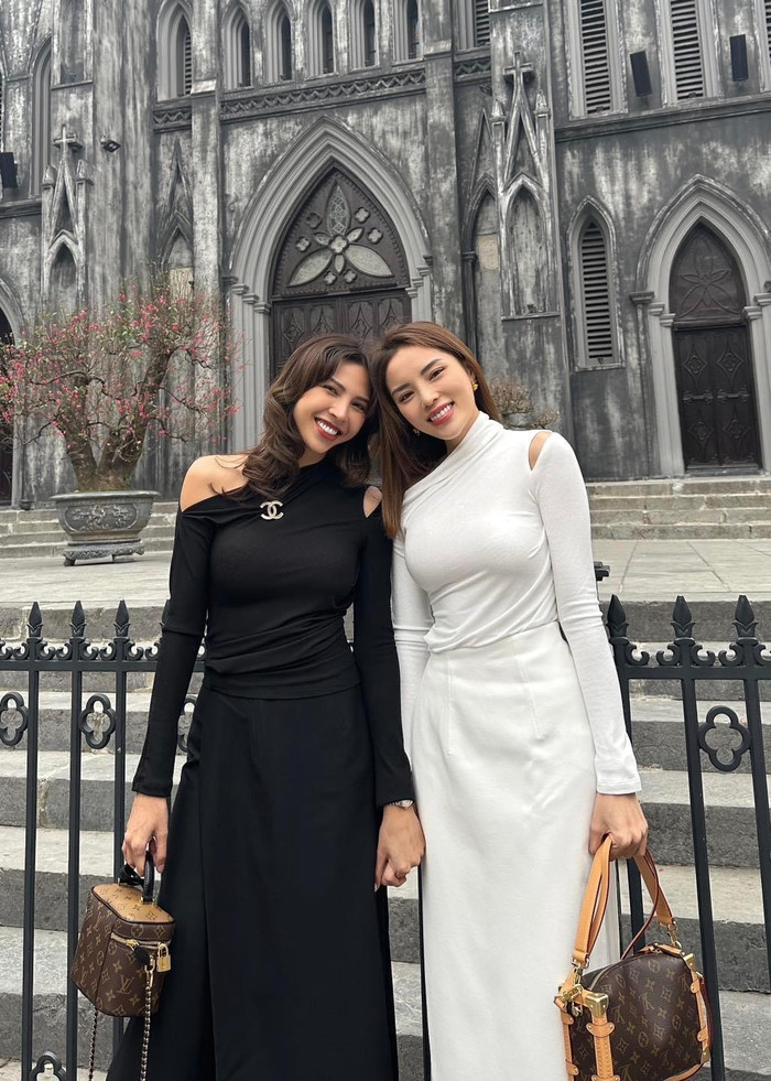 Thậm chí, vào dịp tết 2023, Kỳ Duyên và Minh Triệu còn công khai nắm tay và diện đồ đôi tại quê của Kỳ Duyên