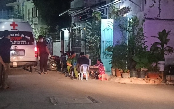 Hàng xóm sốc nặng với tư thế tử vong của người đàn ông ở căn nhà trong hẻm nhỏ Ảnh 2