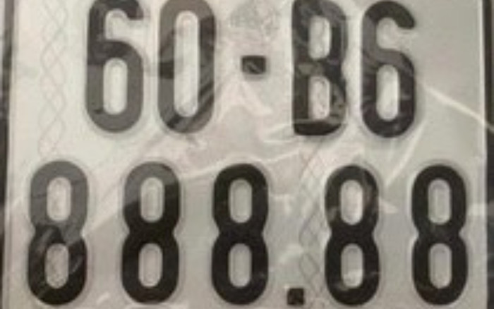 Vụ cặp vợ chồng bấm được 4 biển số siêu đẹp, tạm đình chỉ một Trung tá công an Ảnh 2