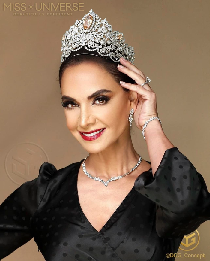 Drama hơn cả Nawat: Chủ mới Miss Universe bị một hoa hậu nổi tiếng chỉ trích sống 'quá phũ' Ảnh 1