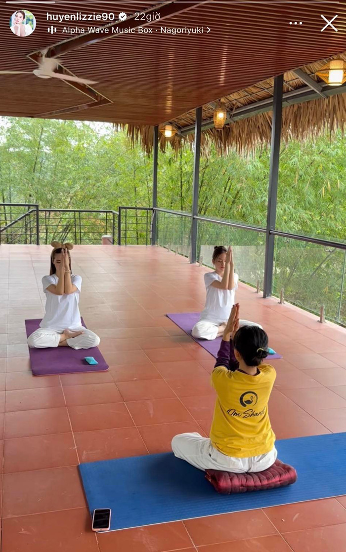  Giữa lúc Đình Tú thân mật với Trình Mỹ Duyên, hai 'tình cũ' Huyền Lizzie và Thuỳ Anh có động thái lạ Ảnh 3