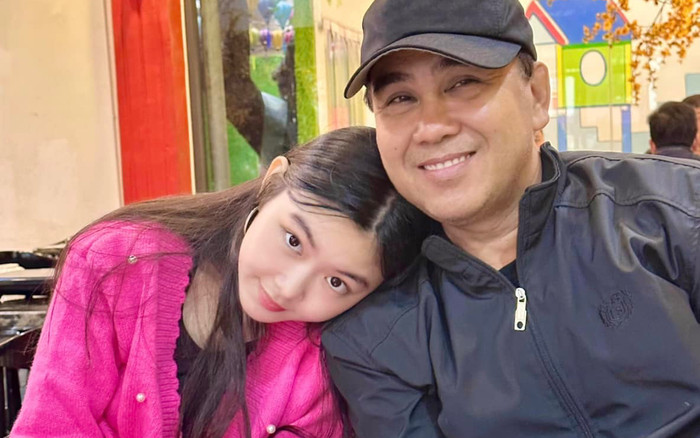 Quyền Linh gửi lời chúc ngọt ngào tới ái nữ, mong thời gian trôi chậm để làm việc này cho con mỗi ngày Ảnh 2