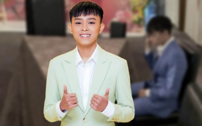 Xôn xao hình ảnh Hồ Văn Cường ngồi một mình ở sân khấu, không một khán giả vây quanh Ảnh 2