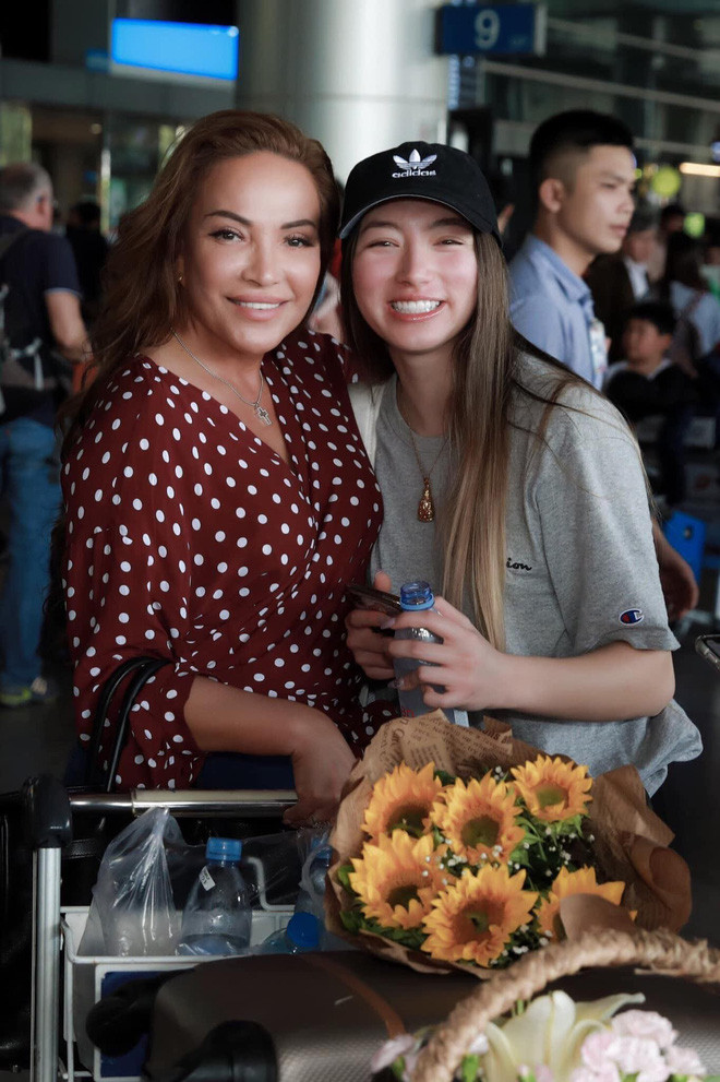 Ca sĩ Thanh Hà khoe ảnh 'con gái rượu', nhan sắc thế nào mà khiến fan đốc thúc thi hoa hậu? Ảnh 4