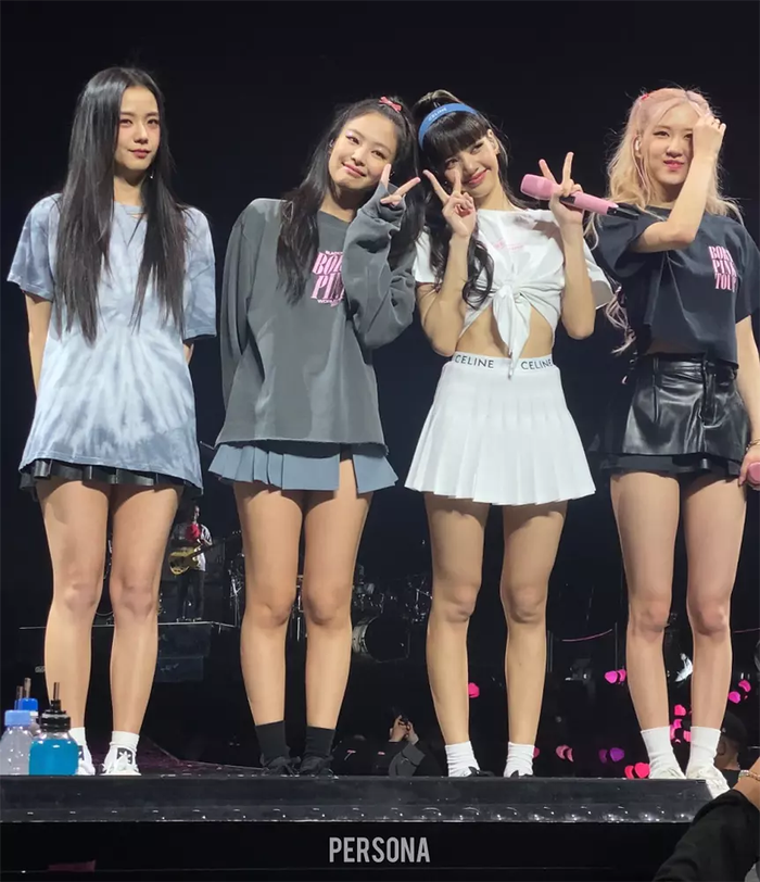 Trong cộng đồng fan hâm mộ nhạc Kpop, BLACKPINK YG đã trở thành một cái tên nổi bật và được yêu thích. Nếu bạn muốn khám phá sức hút của nhóm nhạc này, hãy xem các hình ảnh và video của họ để cảm nhận sự đẳng cấp và tài năng của các cô nàng.