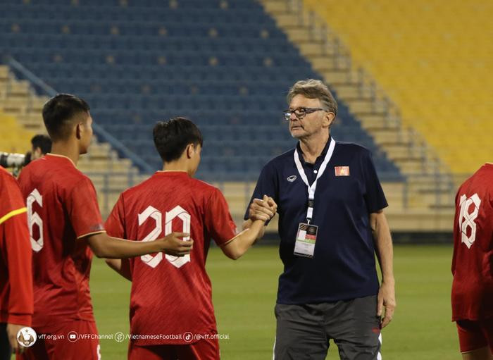 HLV Troussier tự tin giúp Việt Nam vô địch SEA Games 32, sẽ hạ Thái Lan và các đối thủ Ảnh 1