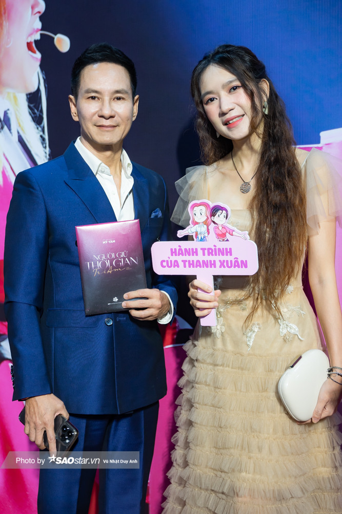  Siêu thảm đỏ sự kiện ra mắt phim của Mỹ Tâm: Mr Đàm, Ngô Kiến Huy lịch lãm, 'tình tin đồn' gây chú ý nhất Ảnh 7