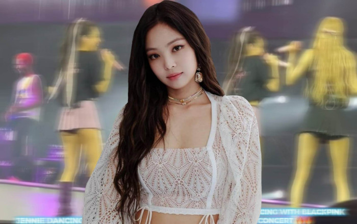 Ngán ngẩm trang phục diễn ngày càng ngắn của Jennie: Uốn éo lộ gần hết 'bàn tọa' Ảnh 2