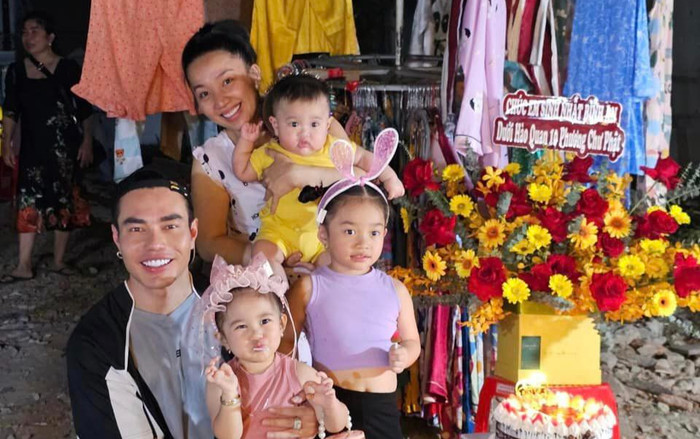 Lê Dương Bảo Lâm 'chơi lớn' tặng vợ 200 bộ đồ cùng dòng nhắn nhủ 'dở khóc dở cười' Ảnh 2