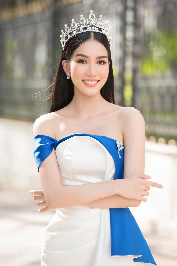  Phương Anh nổi tiếng là nàng Á hậu học giỏi, chồng sắp cưới cũng không chịu 'lép vế' học vấn Ảnh 2
