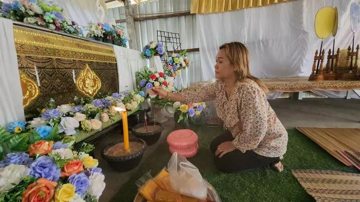  Người thân tiết lộ điềm báo của nữ ca sĩ trước khi qua đời vì ngã bể bơi Ảnh 4