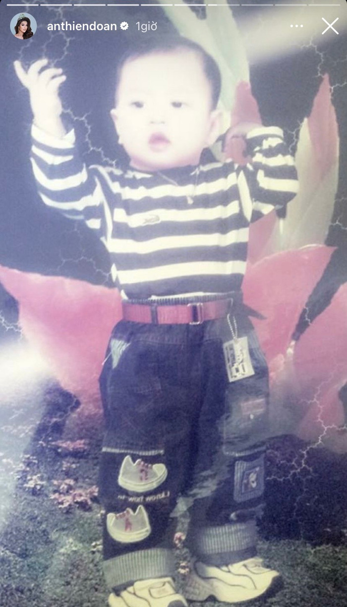 Từ khi còn nhỏ, Thiên Ân đã được định hình phong cách cá tính giống một bé trai.