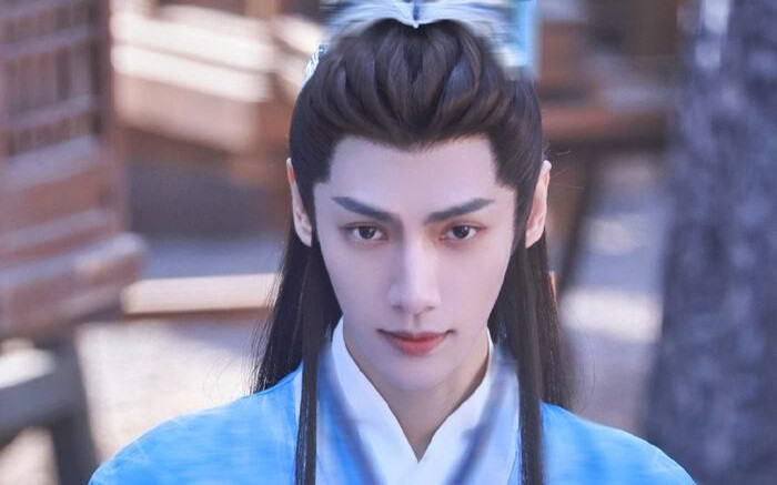 La Vân Hi phản ứng thế nào khi Trường Nguyệt Tẫn Minh bị chê tơi tả? Ảnh 2