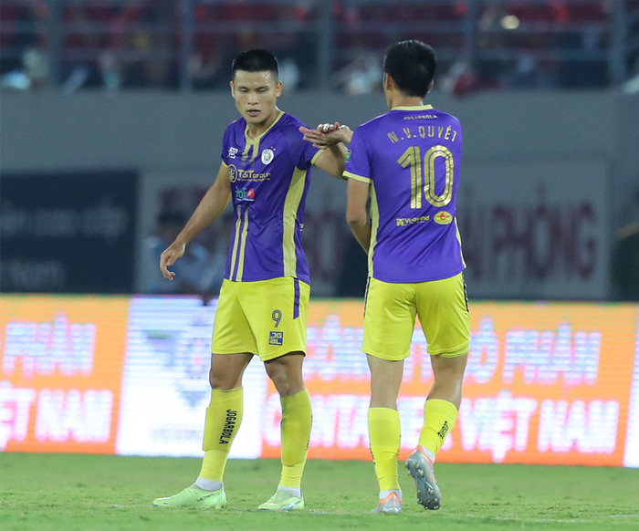  Sân Hàng Đẫy của Hà Nội FC có bị 'treo' khi để CĐV đốt pháo sáng? Ảnh 2