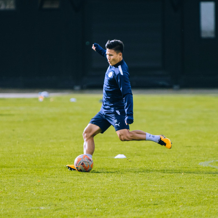  Tiền lương của Quang Hải thấp đến mức khó tin ở Pau FC Ảnh 2