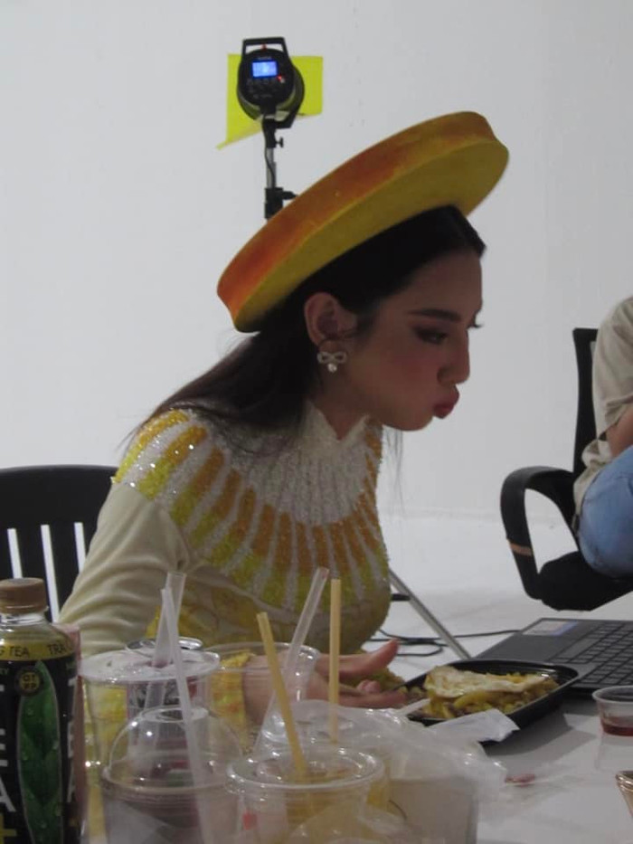 Thế nhưng, khoảnh khắc này của Thuỳ Tiên hình như có gì đó 'sai sai' thì phải! 