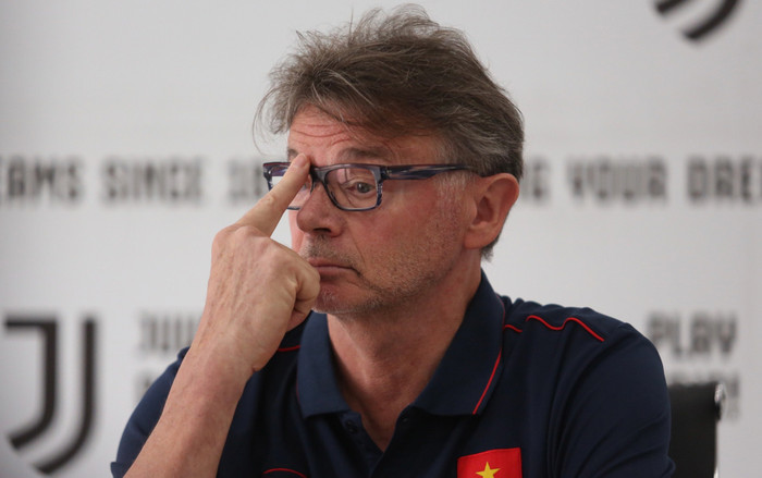 HLV Troussier: Thái Lan là đội mạnh nhất SEA Games 32 Ảnh 2