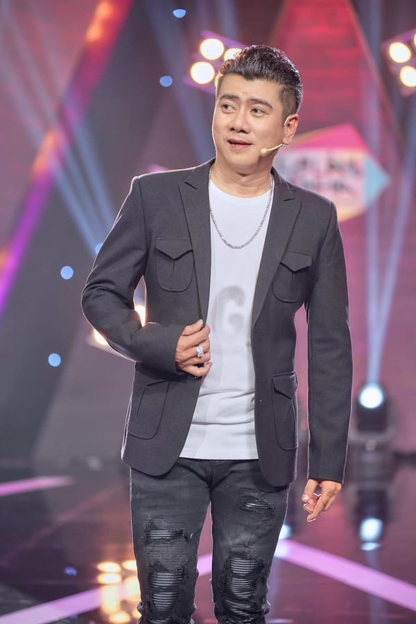 Nam ca sĩ vẫn thỉnh thoảng tham gia gameshow, nhận lời biểu diễn một số chương trình. 