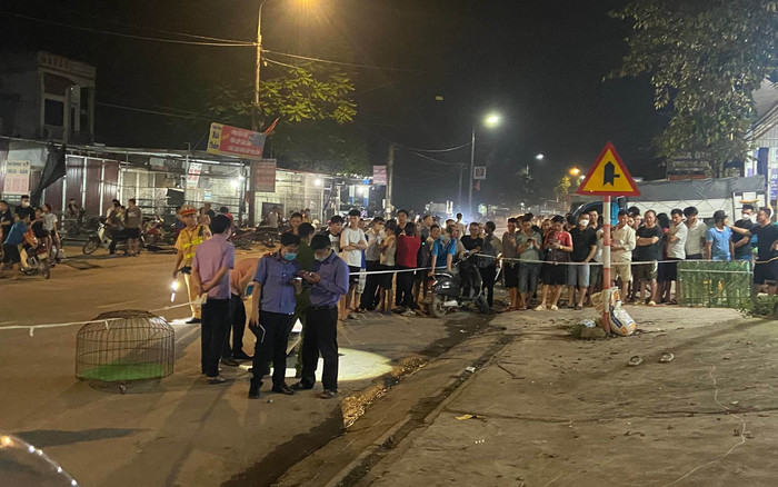 Sau nhiều tiếng nổ lớn, người dân phát hiện cảnh tượng kinh hoàng trong đêm tại Bắc Giang Ảnh 2