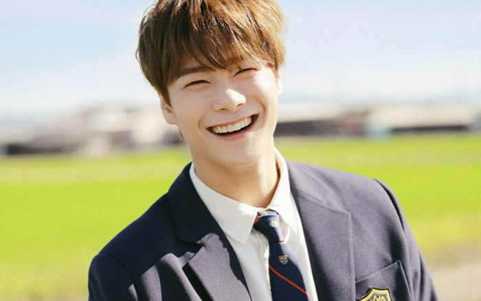 Fan nghẹn ngào khoảnh khắc Moonbin (Astro) nhảy See tình trước khi qua đời Ảnh 2