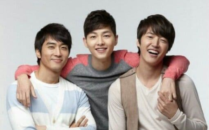 Song Joong Ki và Song Seung Hun từng chung khung hình, thế này thì ai nghĩ có chênh lệch tuổi tác Ảnh 2