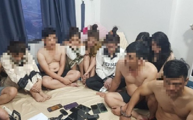 Căn hộ chung cư hóa 'ổ tệ nạn' khi đêm về của đôi nam nữ trẻ cầm đầu Ảnh 2