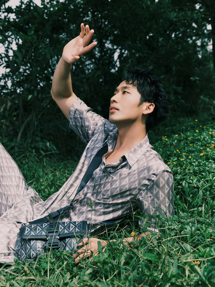 Đây cũng là động thái đầu tiên của Tuấn Trần sau hơn 1 tháng ở ẩn.