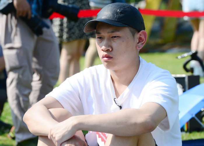 Crush đăng tải trạng thái đầy tâm trạng khiến dân tình hoang mang.