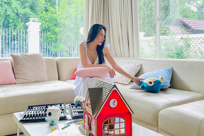 Cặp đôi sinh sống tại căn biệt thự trị giá 22 tỷ đồng.