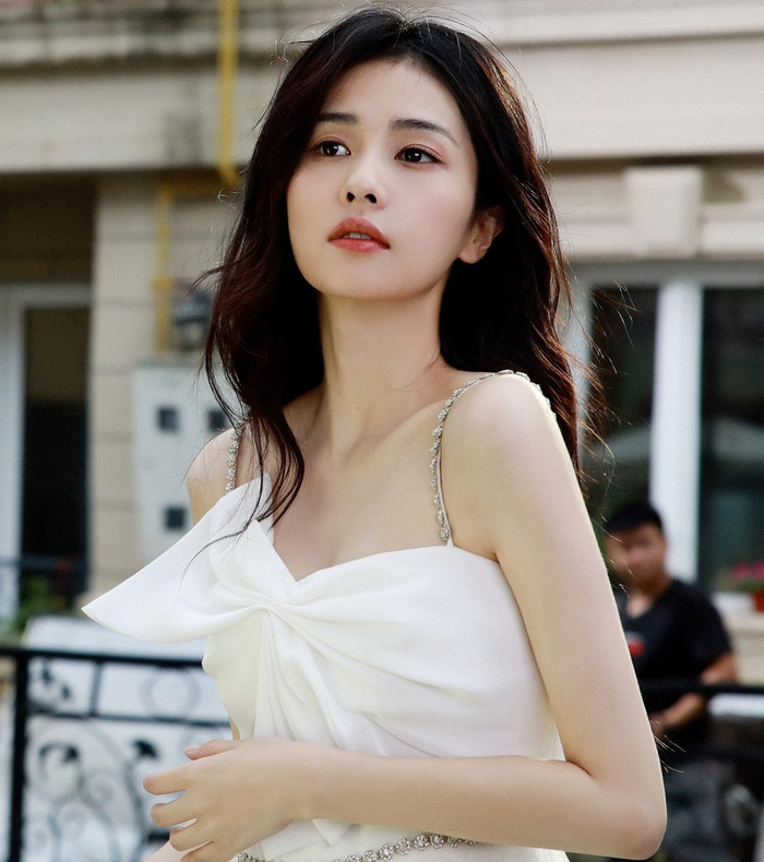  'Nữ thần cổ trang' thế hệ mới bị đào lại phát ngôn xem thường phụ nữ, tự nhận bản thân đàn ông Ảnh 1