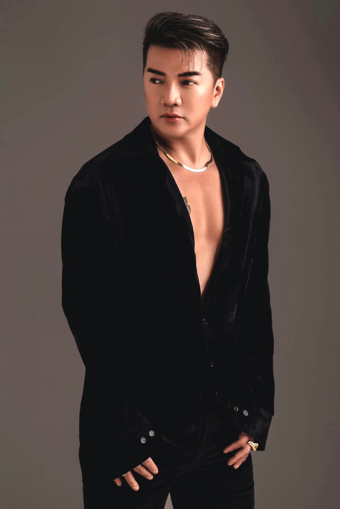 Bình luận của Đàm Vĩnh Hưng với Ngô Kiến Huy khiến chính chủ 'đứng hình'