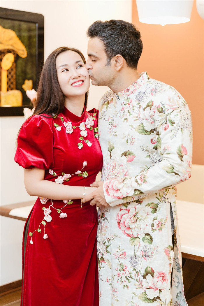 Cuộc sống hôn nhân của Võ Hạ Trâm và chồng Ấn Độ khiến nhiều người ngưỡng mộ.