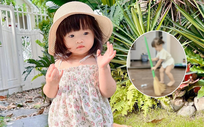 Con gái Đông Nhi hóa thân 'nhân viên nhí' phụ giúp mẹ, dân mạng: 'Chăm thế này xứng đáng tăng lương' Ảnh 2