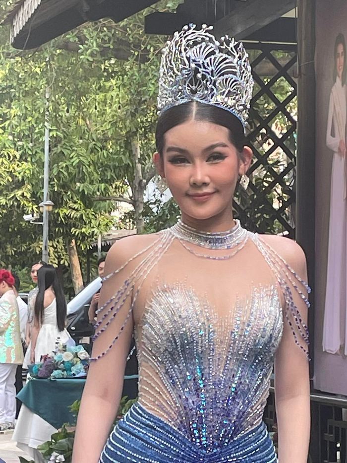  Nhan sắc 'bất ổn' của Hoa hậu Lê Âu Ngân Anh qua cam thường, khác xa so với mạng xã hội? Ảnh 1