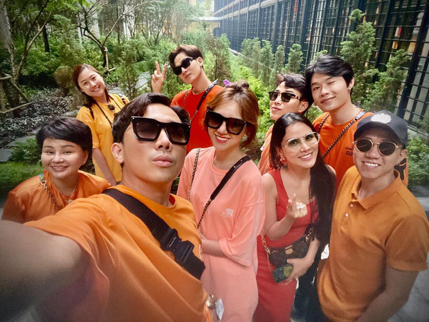  Loạt quy tắc của hội bạn thân Trấn Thành, đúng dress code là nhờ điều này Ảnh 6