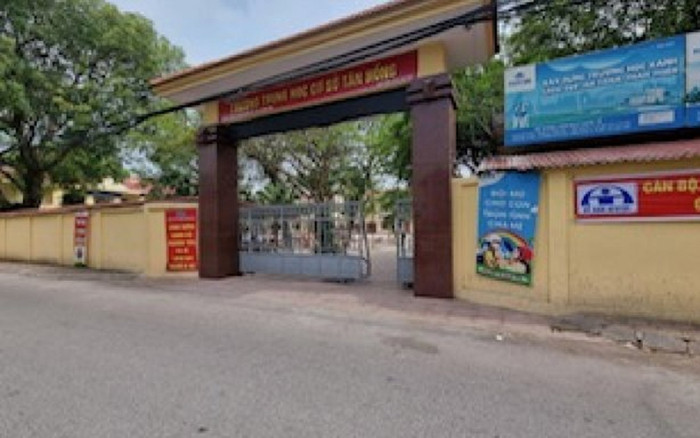 Nữ sinh lớp 8 ở Bắc Ninh bị bạn đánh vào mặt trong nhà vệ sinh, Hiệu trưởng nói gì? Ảnh 2