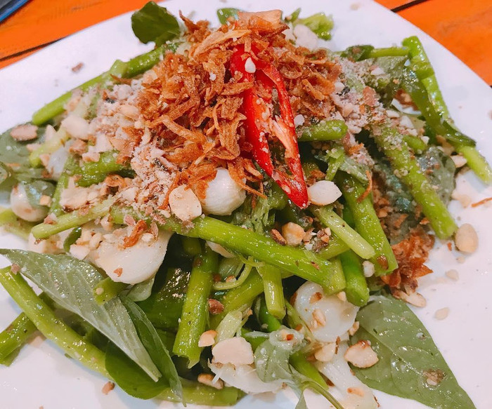 Gỏi tỏi Lý Sơn