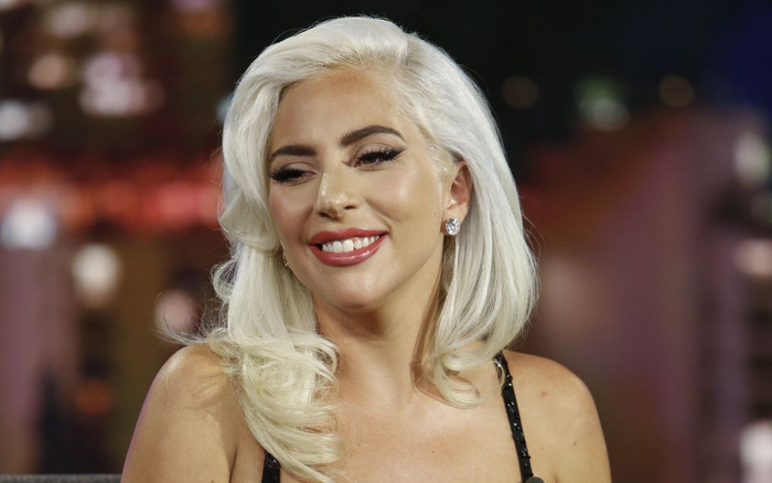 Massage bằng điện và loạt bí quyết giúp Lady Gaga có làn da không tì vết Ảnh 2